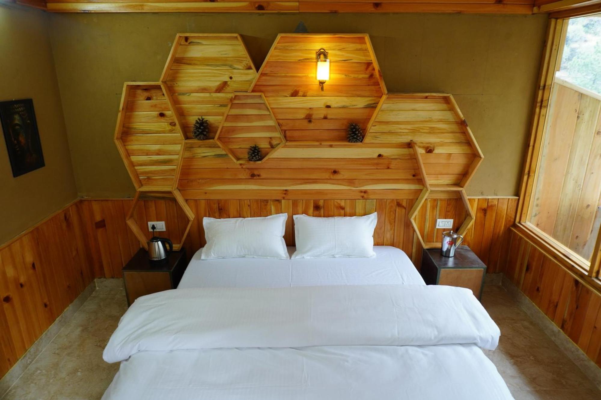 The Fiza Retreat Tirthan Banjar Exterior photo