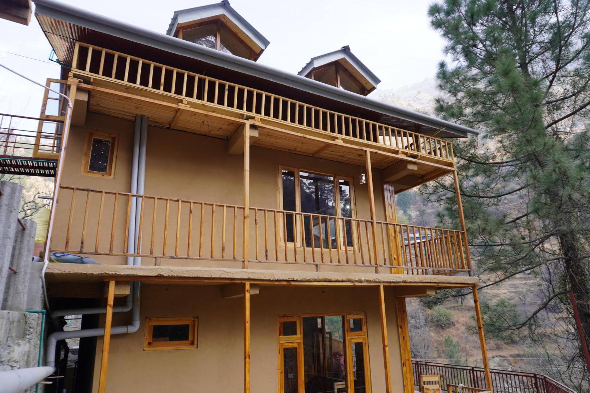 The Fiza Retreat Tirthan Banjar Exterior photo